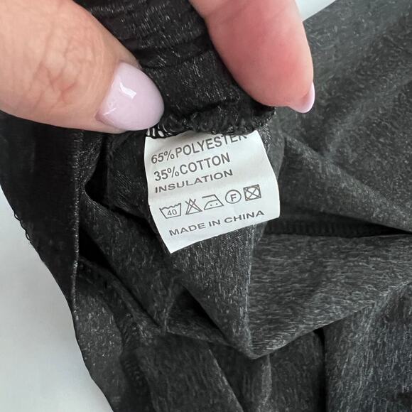 ✨Yong Horse Men’s Polo Shirt XXL Black Gray Striped Collar Short Sleeve NWT - Picture 5 of 5